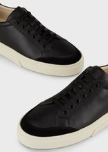 Load image into Gallery viewer, Leather sneakers with contrasting inserts